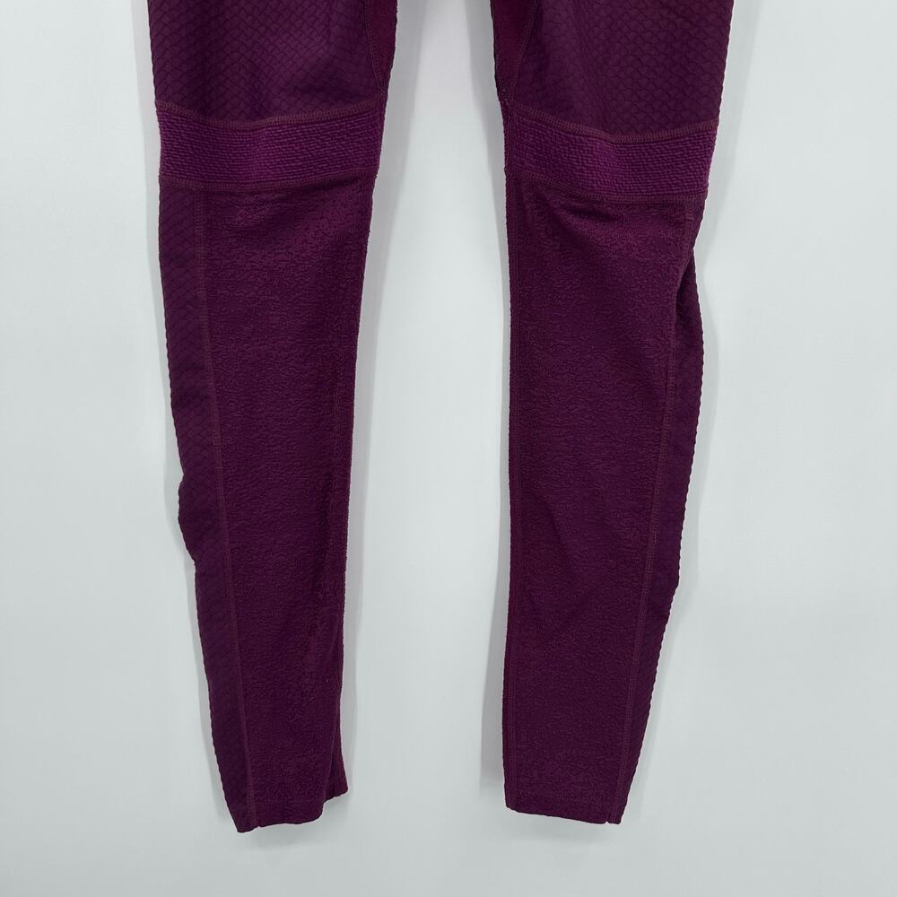 Gymshark True Texture Dark Ruby Mid Rise Leggings Full Length Women’s Size Small - Picture 9 of 12